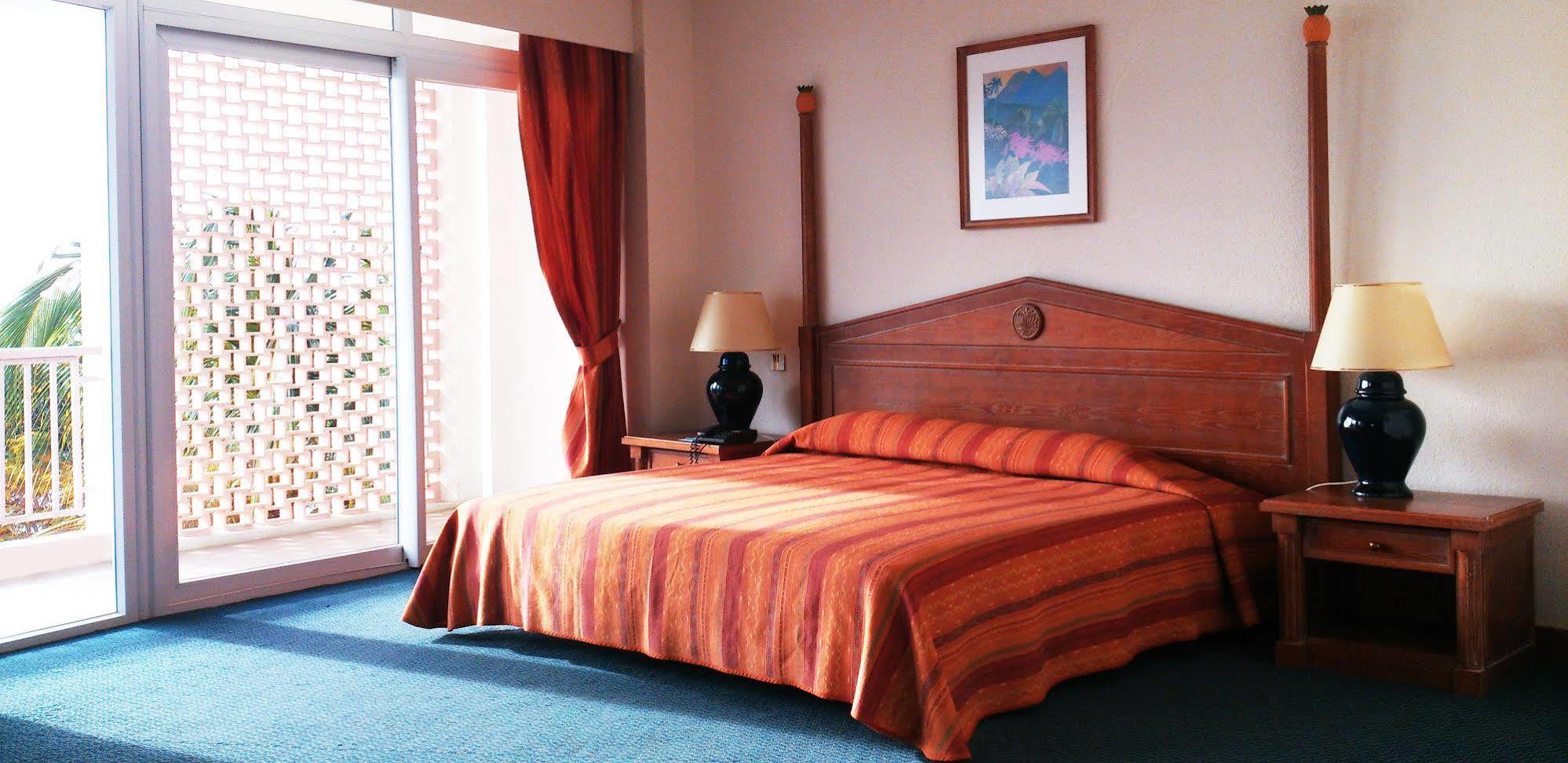 שולשה Hotel La Bateliere מראה חיצוני תמונה