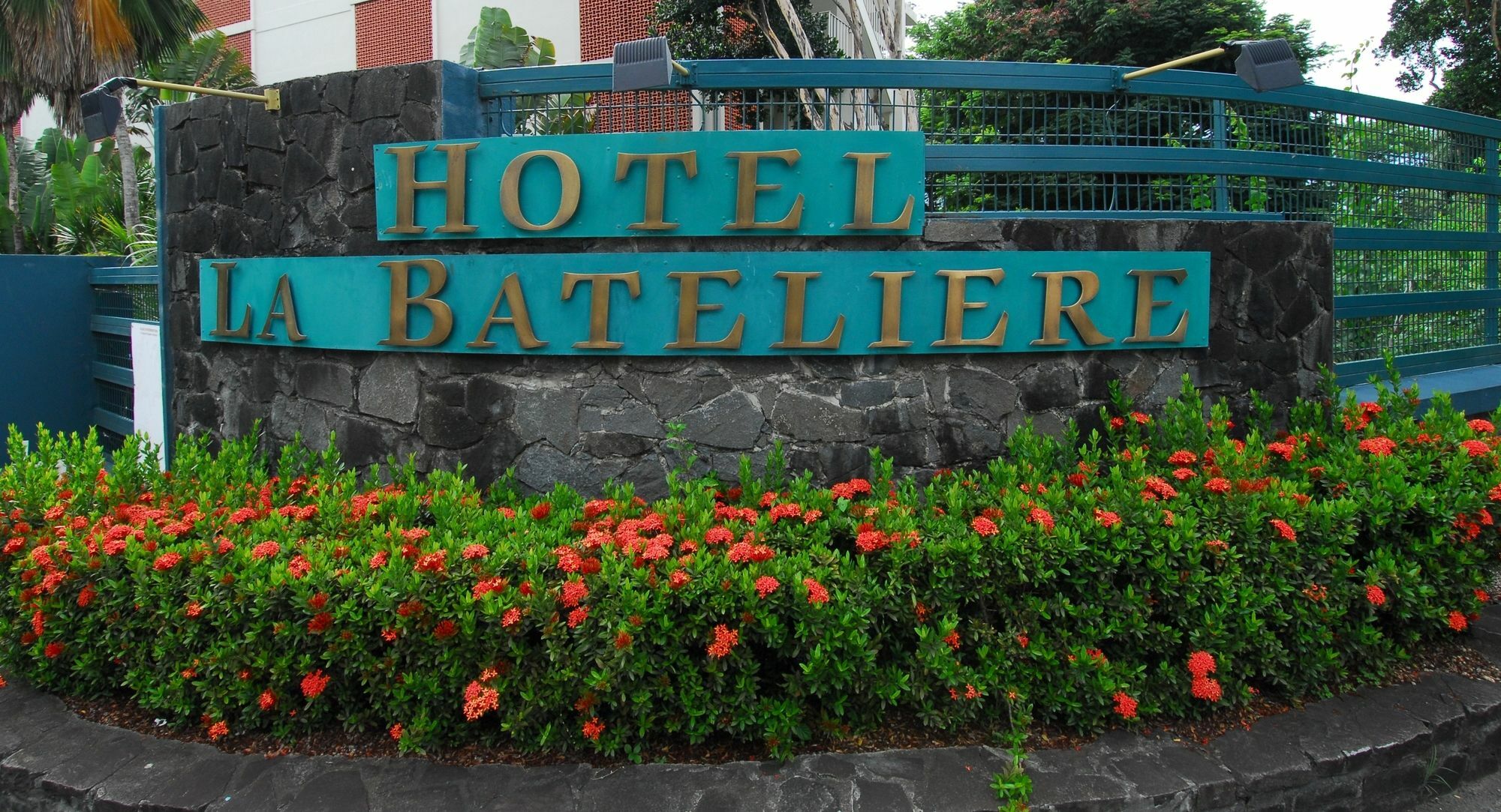 שולשה Hotel La Bateliere מראה חיצוני תמונה